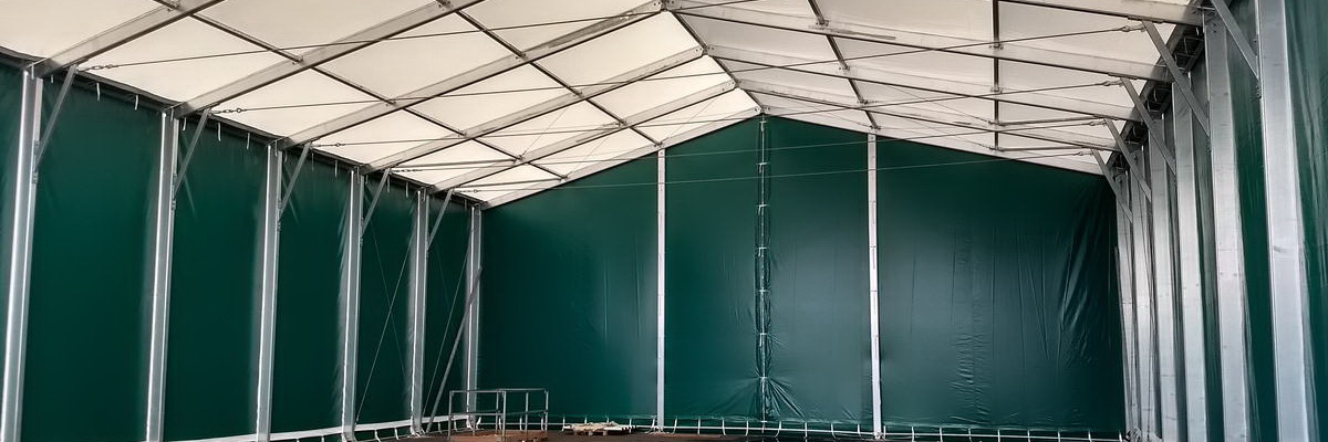 Lagerzelt färbig hoch